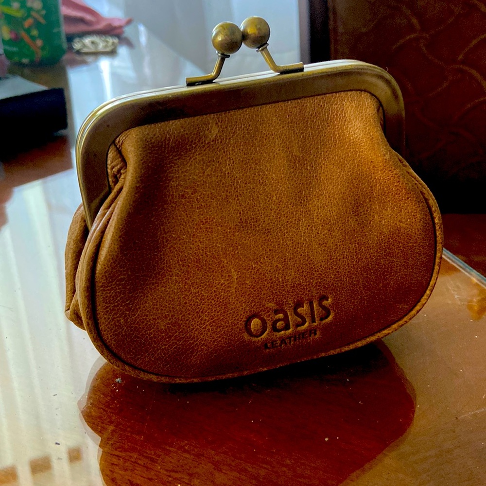 Oasis coin purse